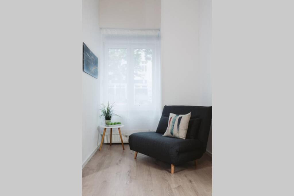 City Apartment Near Shooping Center, 6 Guests Berlin Dış mekan fotoğraf