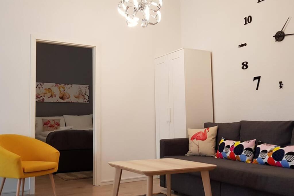 City Apartment Near Shooping Center, 6 Guests Berlin Dış mekan fotoğraf