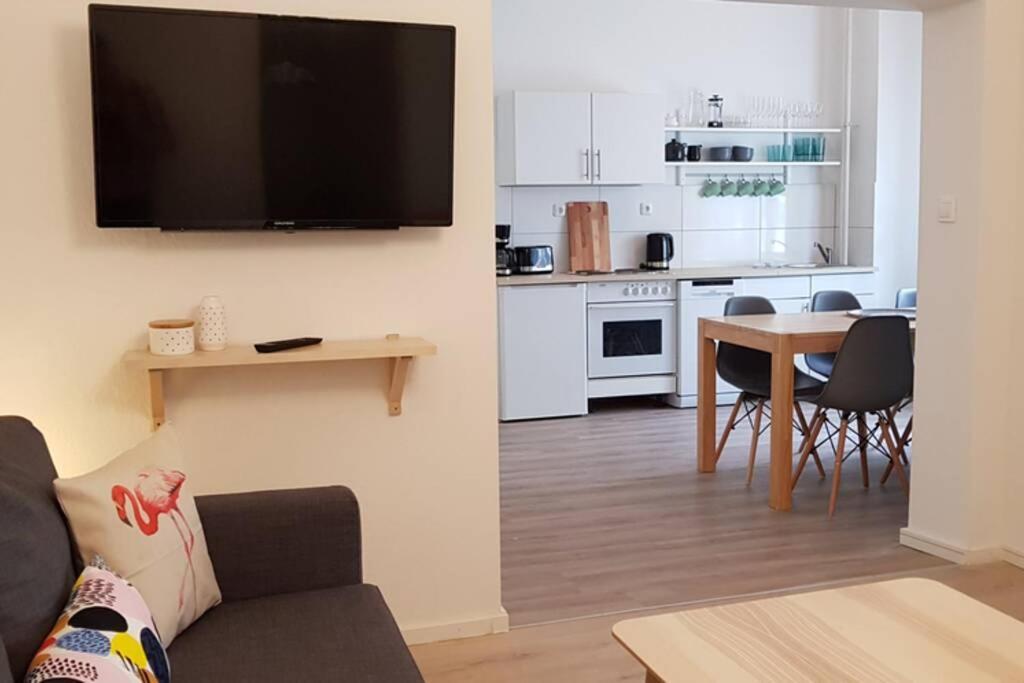 City Apartment Near Shooping Center, 6 Guests Berlin Dış mekan fotoğraf